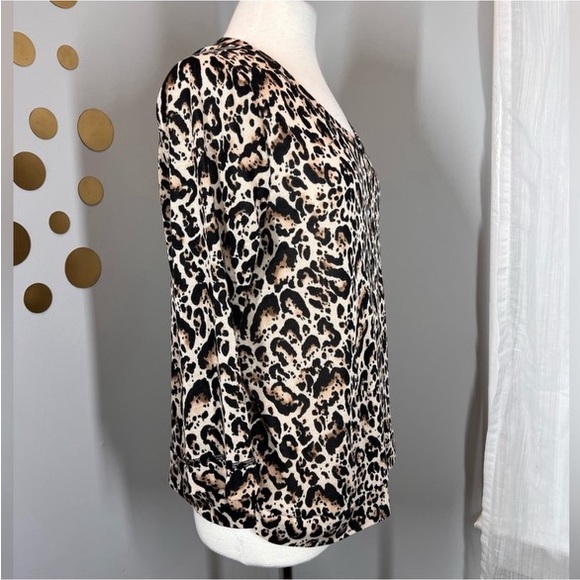 EUC Jones New York Sport Animal Print Top - Picture 4 of 6